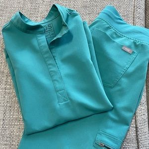 Figs Marine Xxsmall Rafaela and Small Zamora Joggers